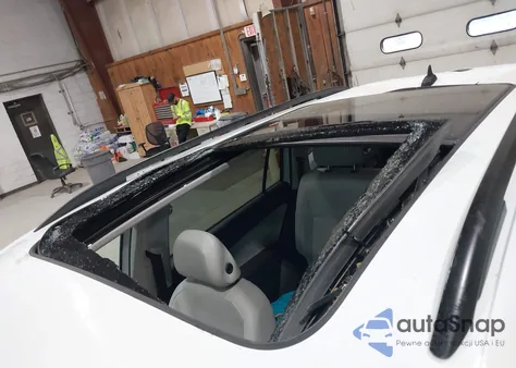 2018 Volkswagen Tiguan 2.0T Se/2.0T Sel z USA, uszkodzony, nr VIN 3VV2B7AX2JM194215